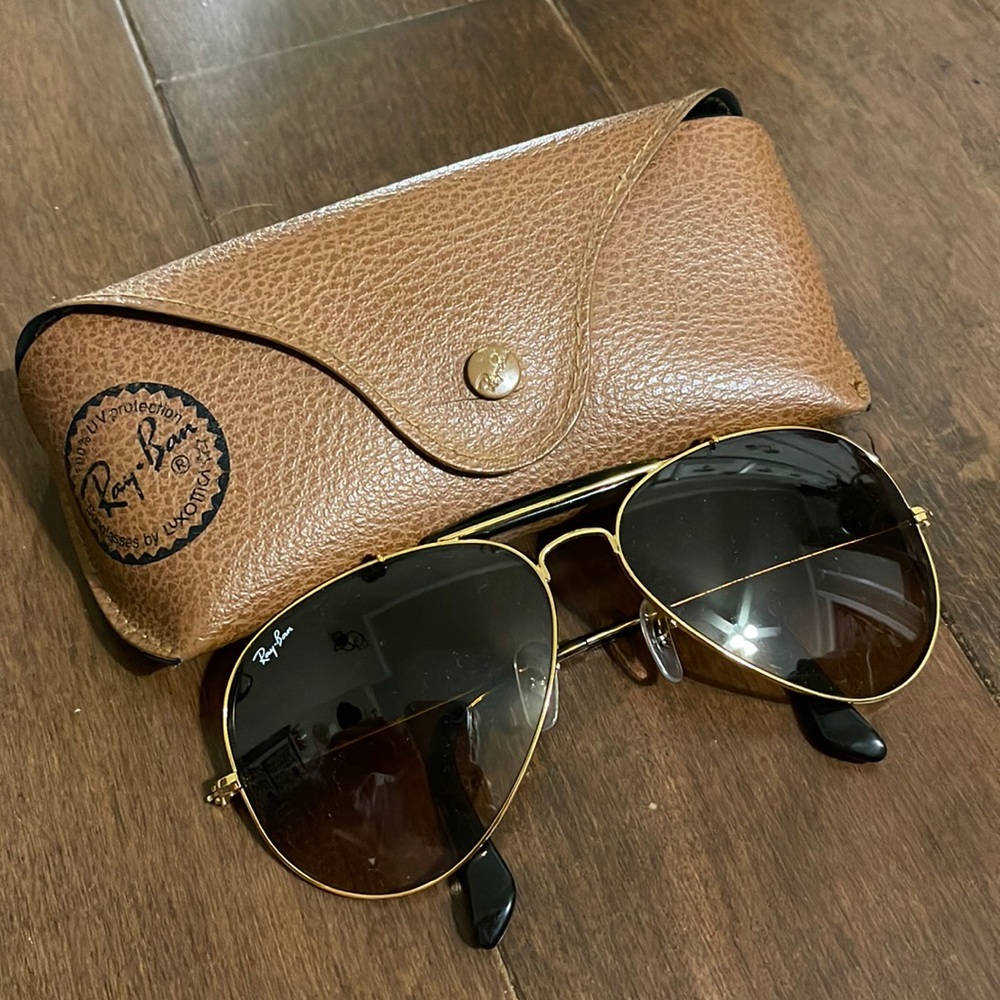 Ray ban aviator sunglasses